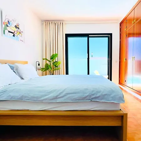 El Salto 37: Renovated Retreat With Heated Pool And All-day Sun Villa Playa Blanca (Lanzarote)