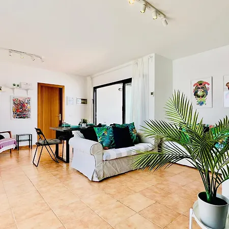 El Salto 37: Renovated Retreat With Heated Pool And All-day Sun * Playa Blanca (Lanzarote)