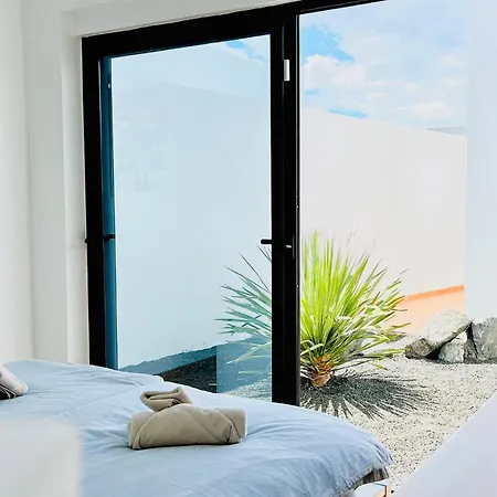 El Salto 37: Renovated Retreat With Heated Pool And All-day Sun Villa *